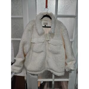 Universal Thread Plus Size 4X Faux Fur Beige Coat Alpine Hotel Cream NWT Womens